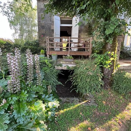 Maison De Mags & Mags Bed & Breakfast Lanouaille Bagian luar foto
