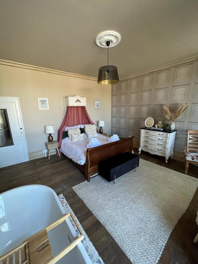 Maison De Mags & Mags Bed & Breakfast Lanouaille Bagian luar foto