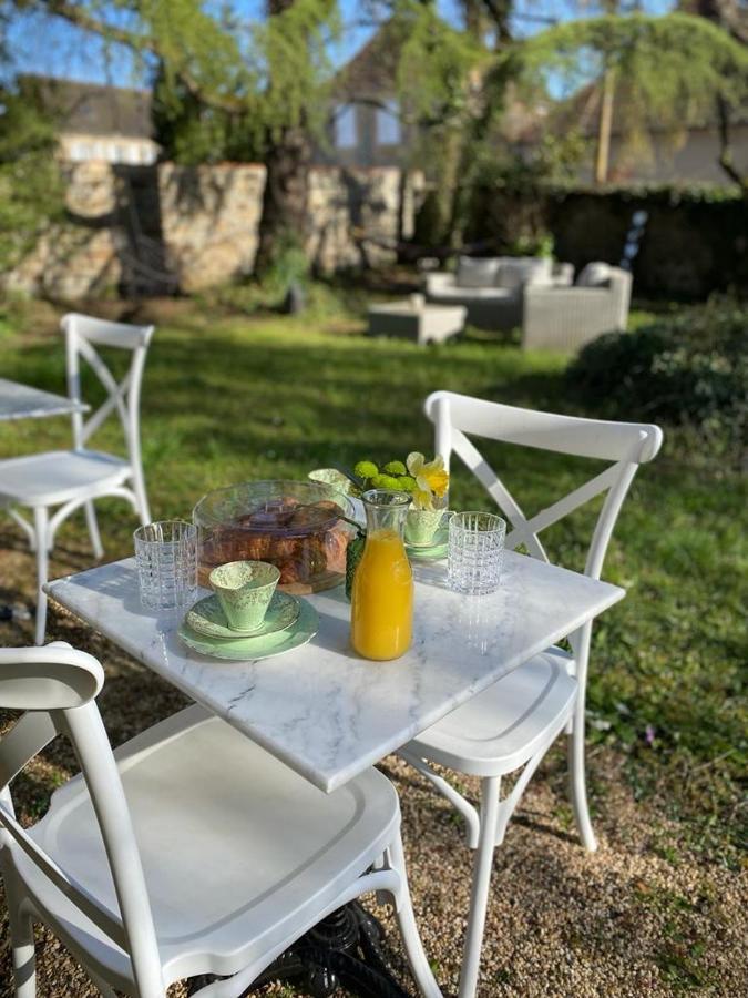 Maison De Mags & Mags Bed & Breakfast Lanouaille Bagian luar foto